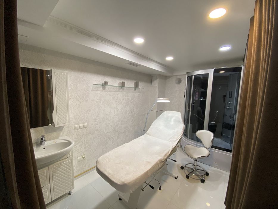 Продаж салон краси/медичний центр на Софіївській Борщагівці