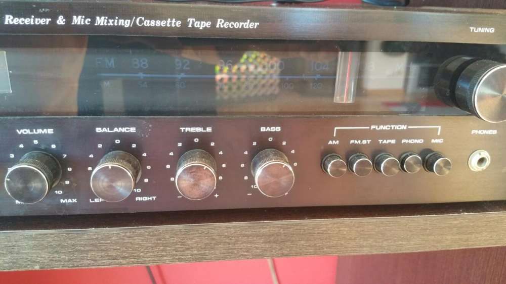 Stereo Receiver & Mic mixing cassete Tape Radio recorder