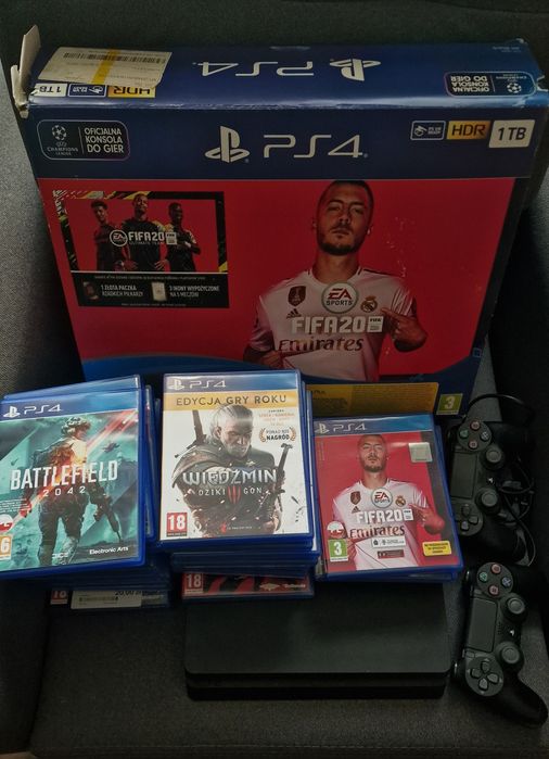 PS4 Slim - 1TB - FIFA 20