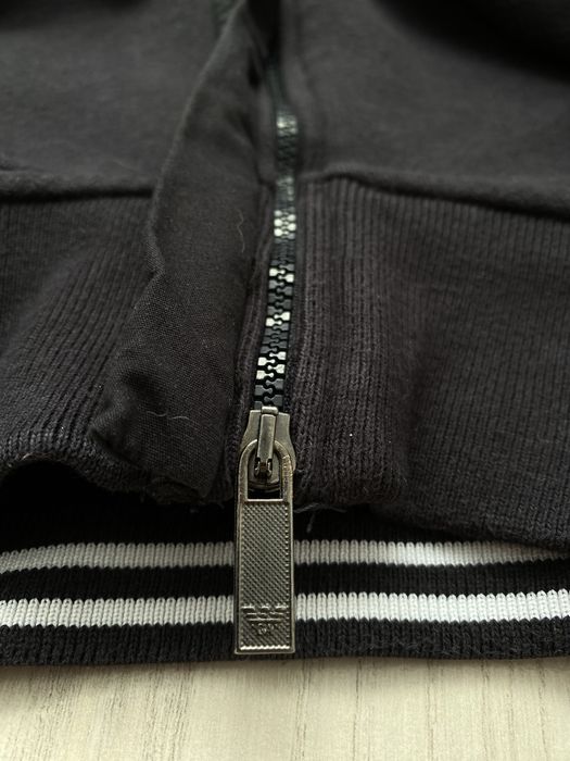 Вінтажний оригінальний светр Armani Jeans size M