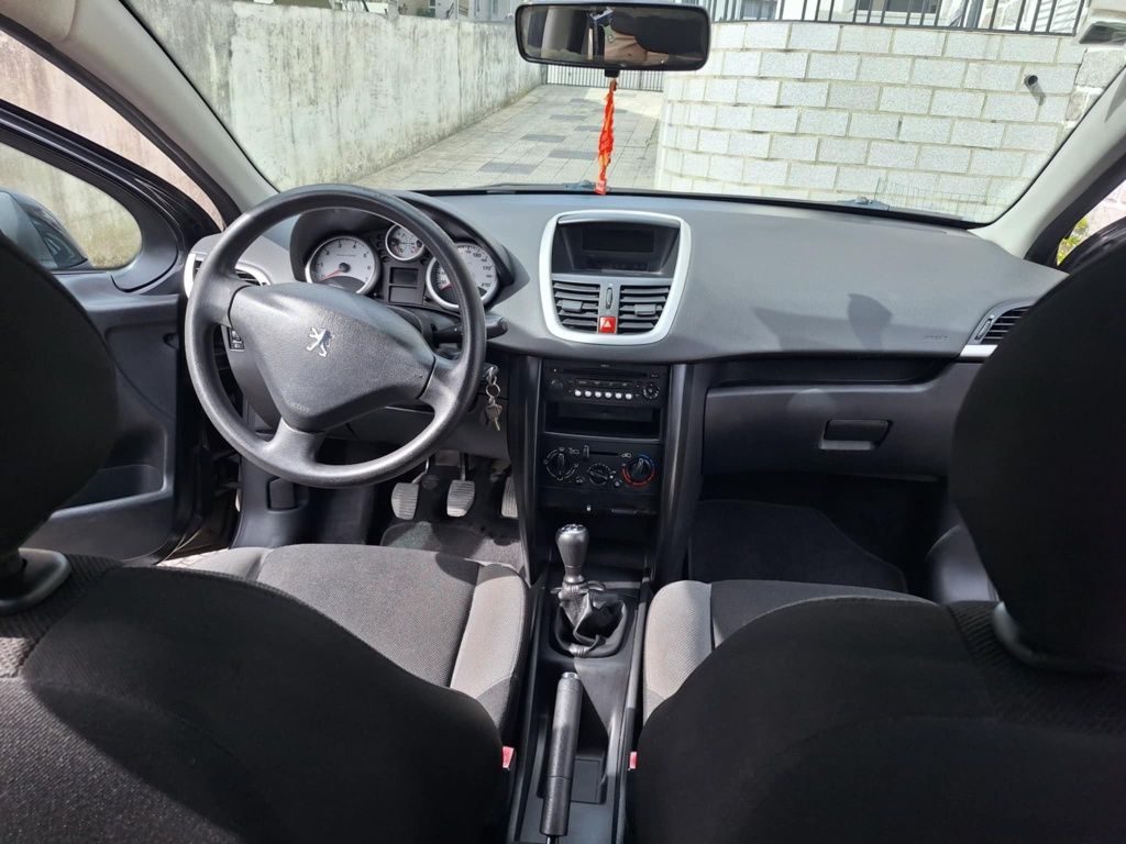 Peugeot 207 1.4 16v VTI Nacional