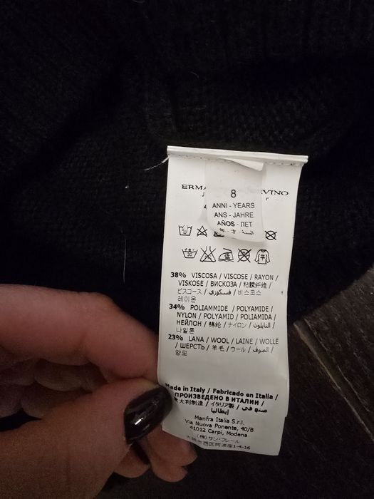 Нарядный свитер на девочку