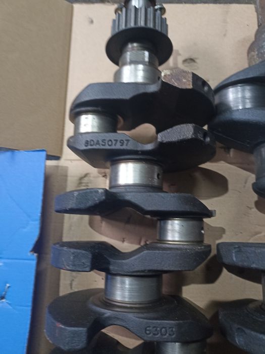 Продам колінвал на Форд