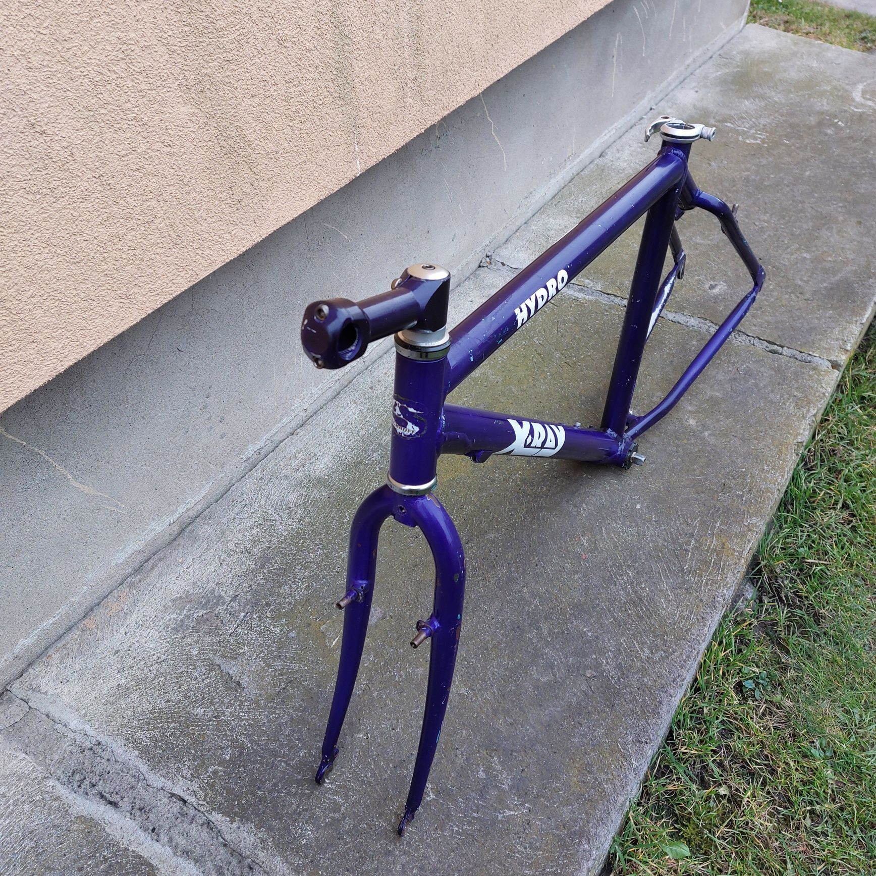 Frameset X-Ray Hydro 18" Rama aluminiowa + widelc Cr-Mo Stery Tioga