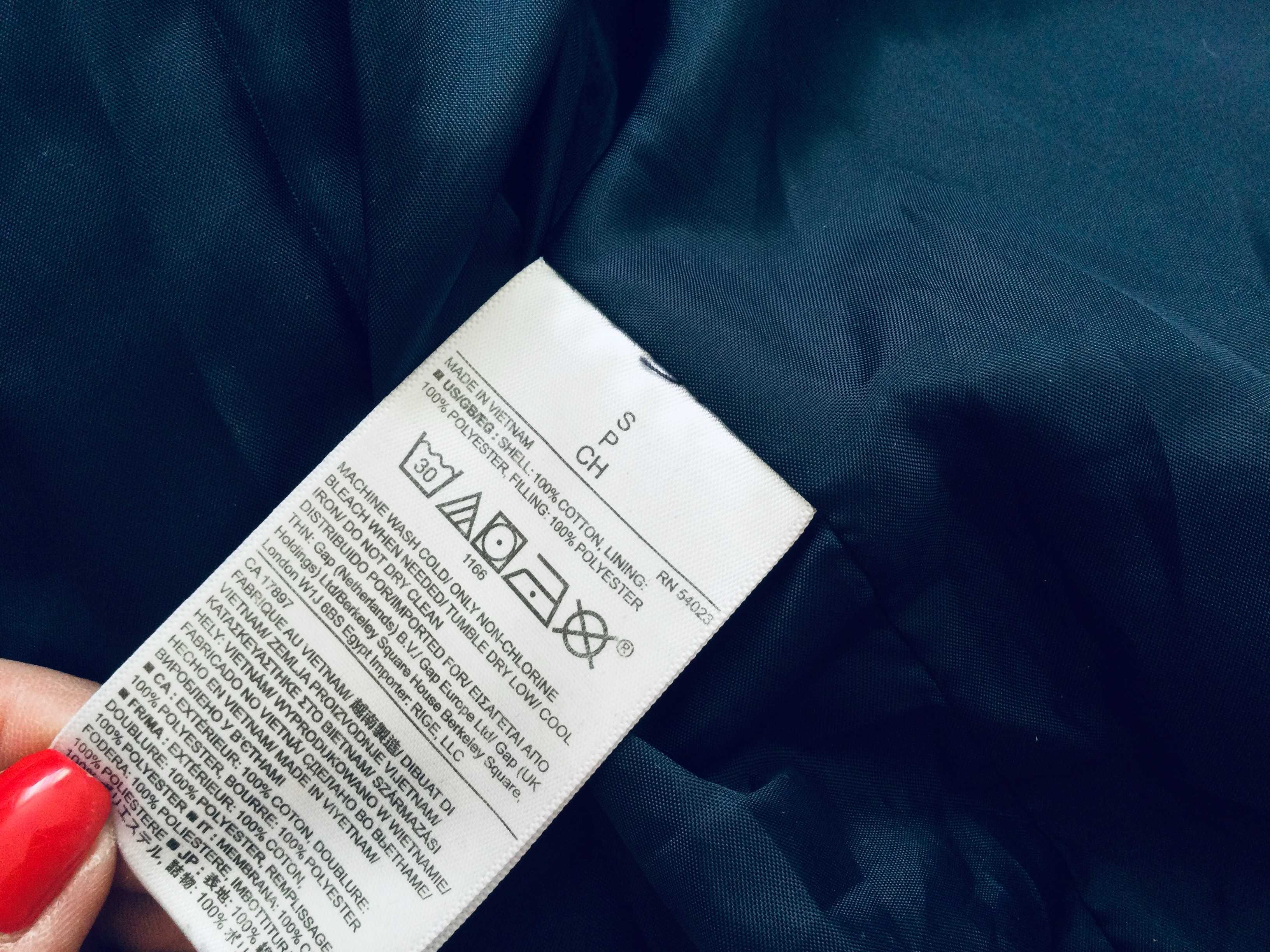 Тепла чоловіча Жилетка р. S Banana Republic. застібка молнія і кнопки