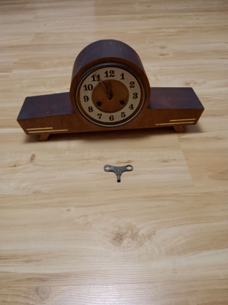 Sprzedam zegar kominkowy używany  Typ Z 332 firmy Predom Metron