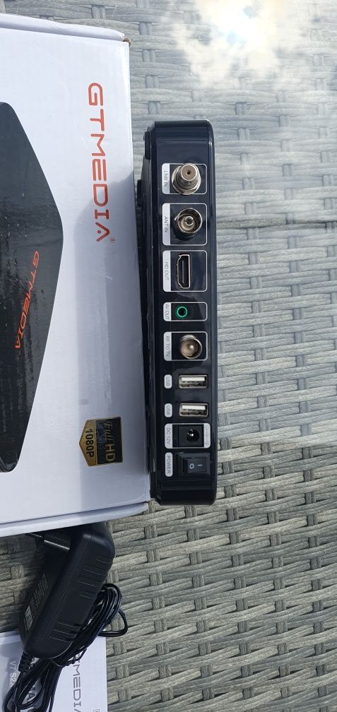 Dekoder DVBT Hevc GTMEDIA V7 Pro odbiornik satelitarny