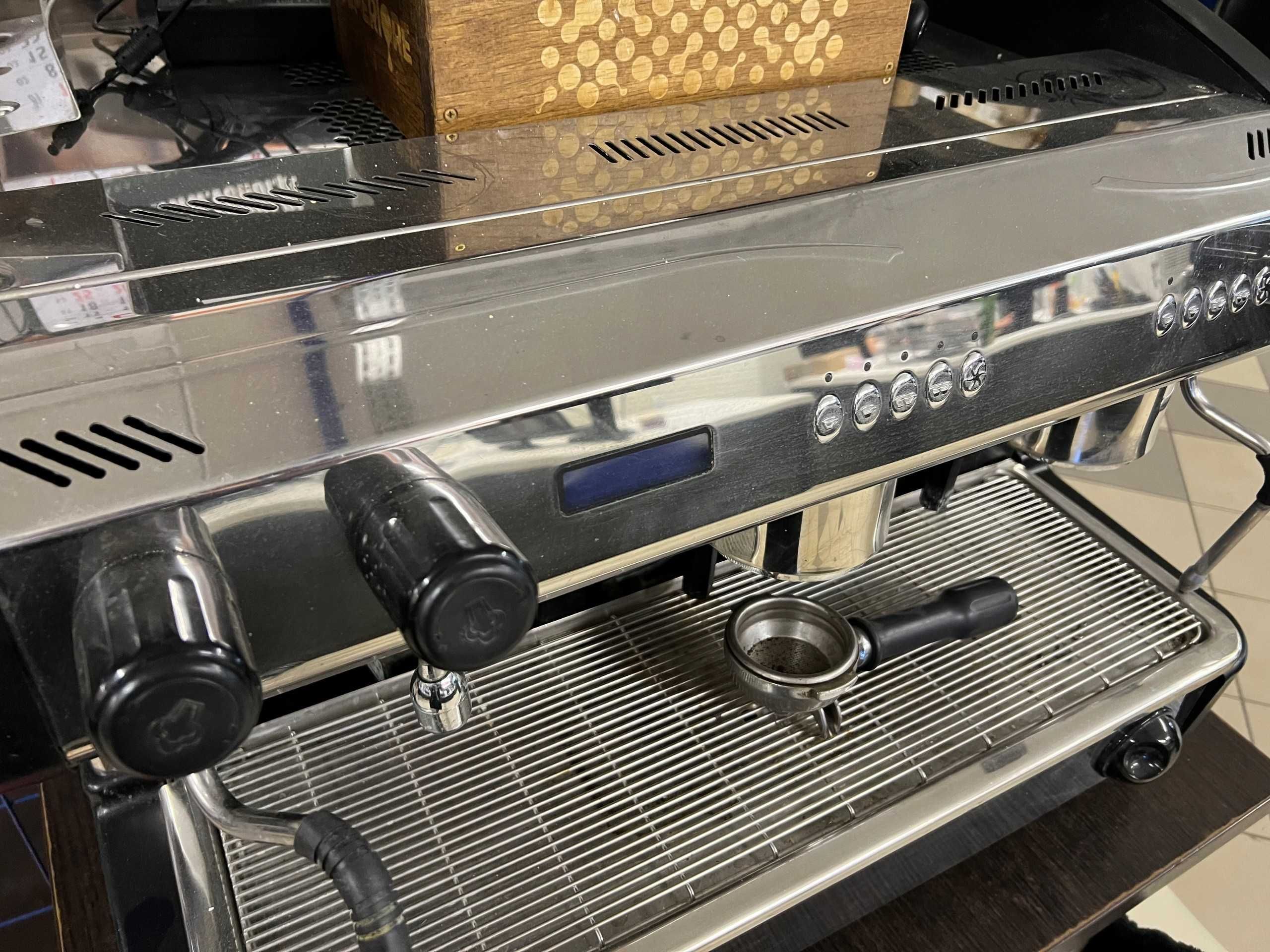Profesjonalny Ekspres Do Kawy Expobar New Elegance Control Display