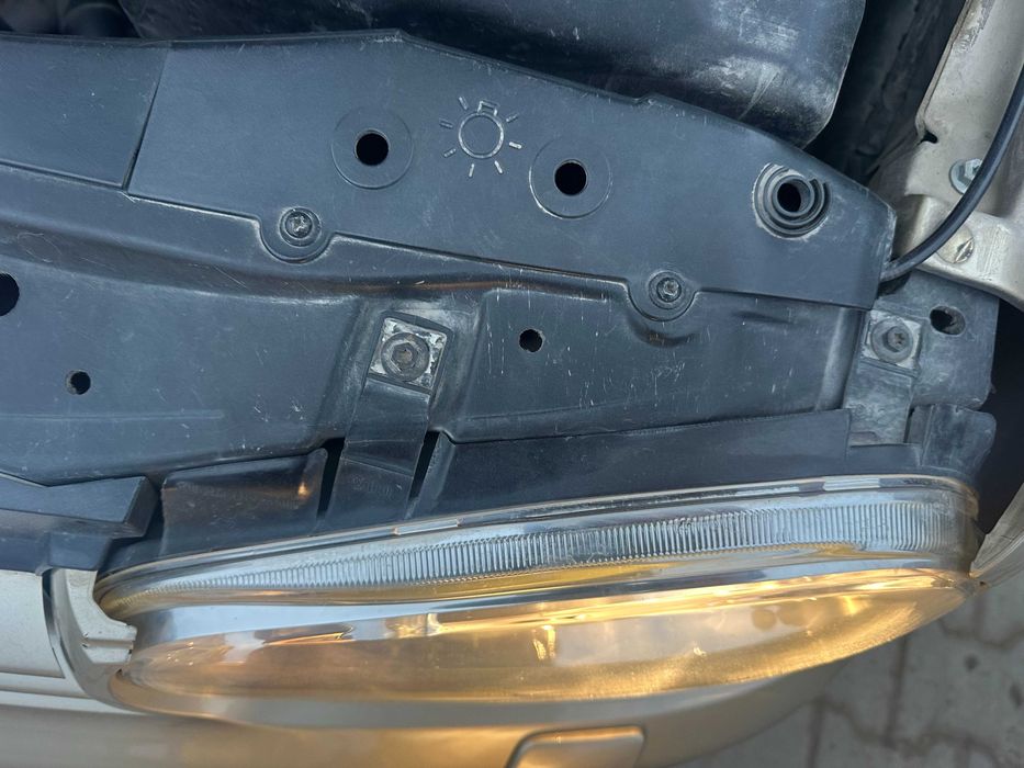 Фольксваген Гольф  1.6 АКПП