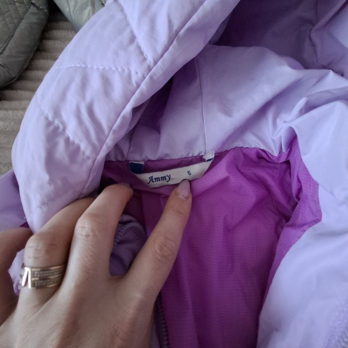 Продам демісезонні куртки