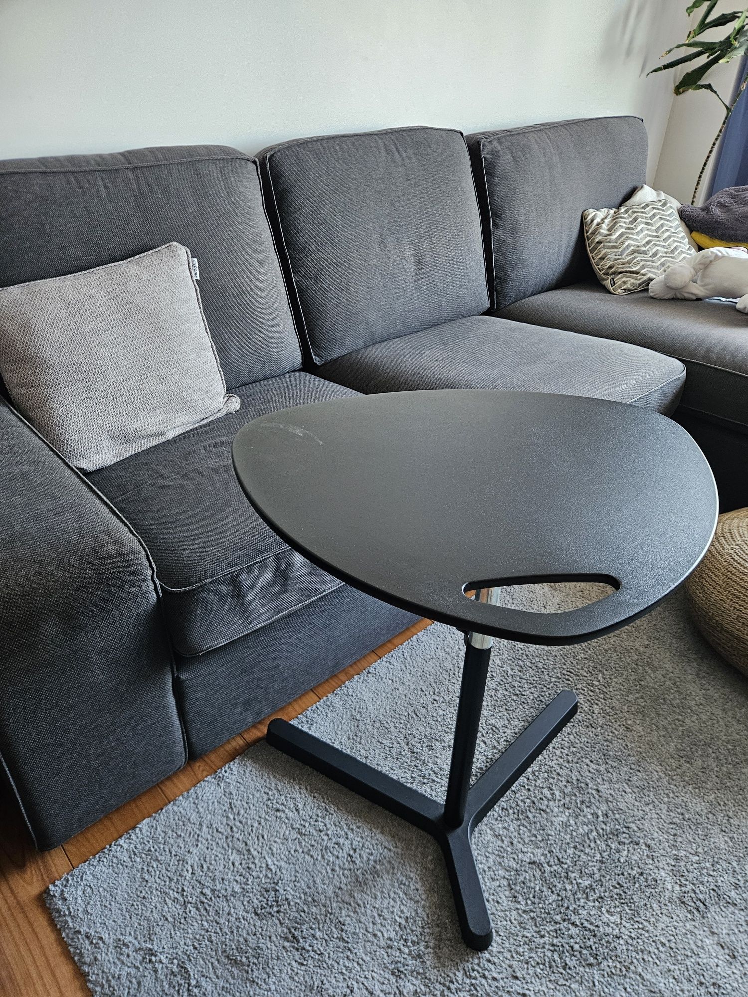 Mesa suporte portátil IKEA