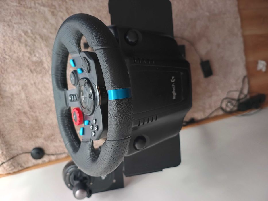 Zestaw Logitech G29 Driving Force + Shifter + Stojak – Stan idealny!