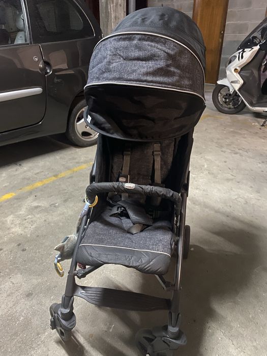 Vendo carrinho de passeio Chicco