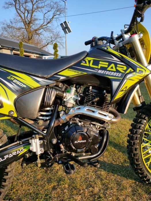 Cross Alfarad R6 250