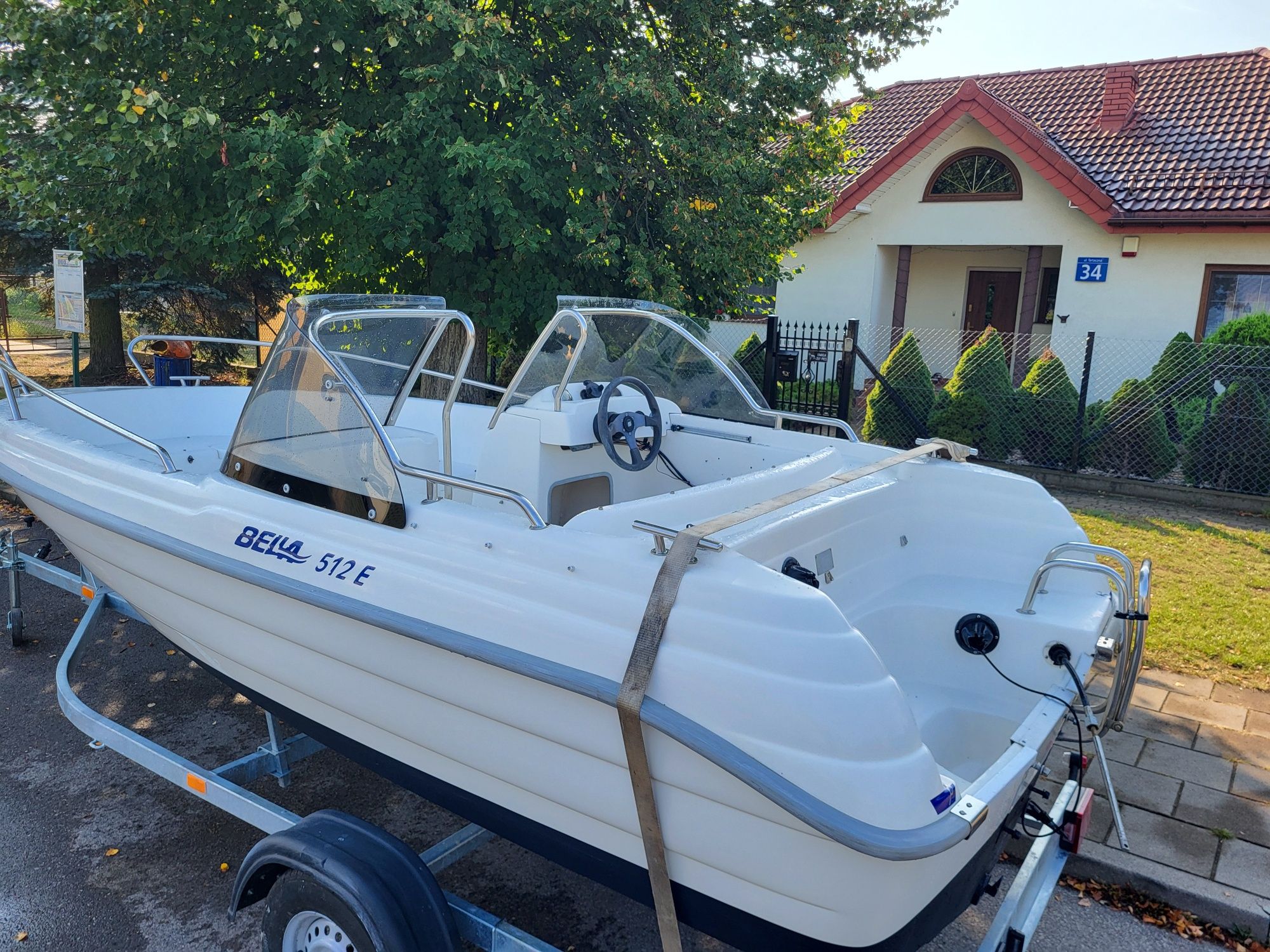 Lodz lodka motorowka Bella 512e Open bayliner quicksilver searay balt