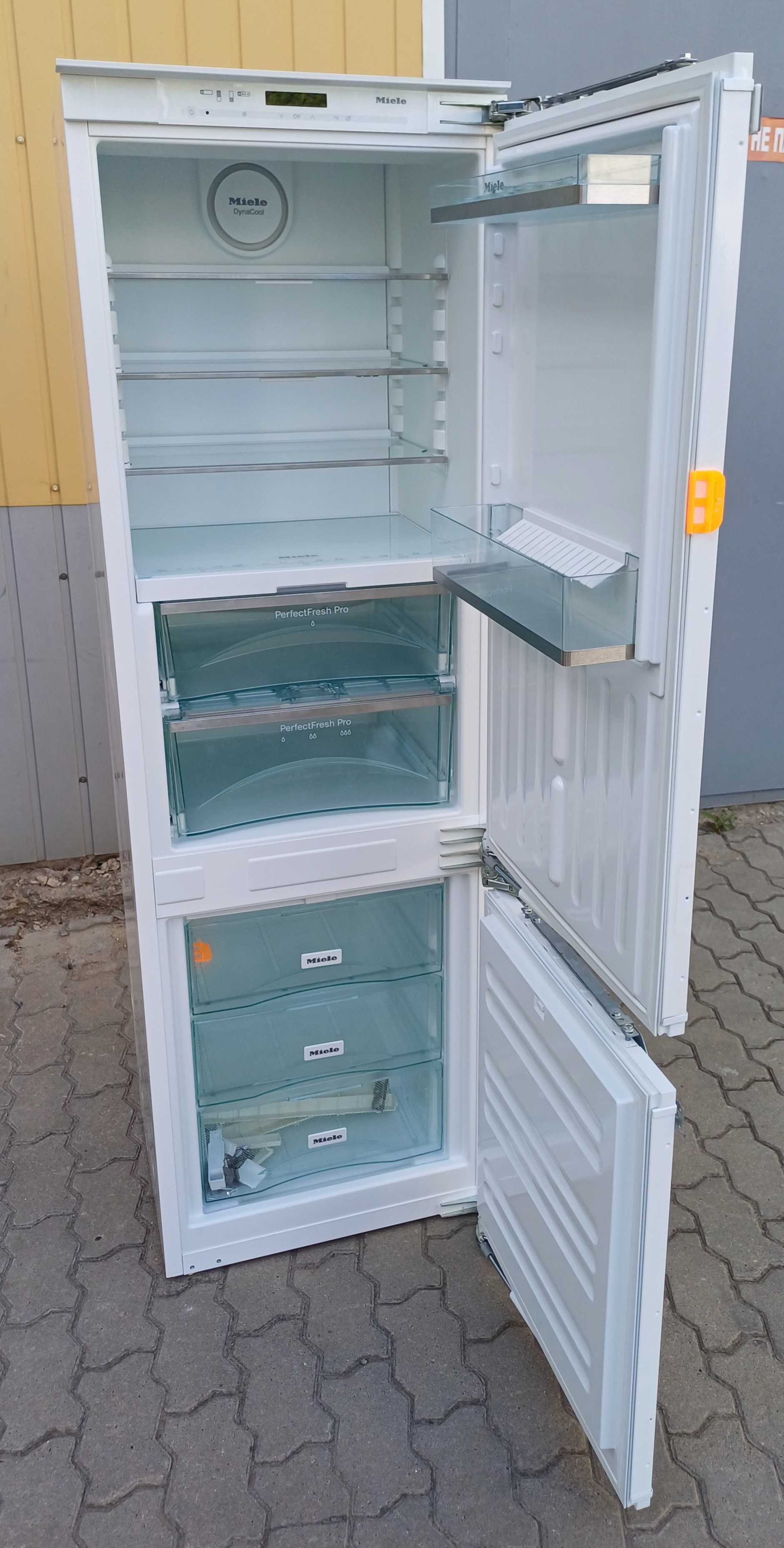 Вбудований холодильник Міле Miele KFN 37682 iD No Frost зона свіжості
