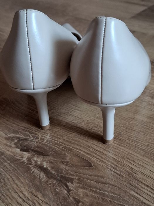 Туфлі H&M бежеві, 39 розмір.