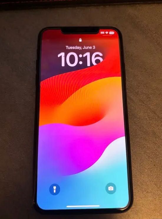 iPhone 11 Pro Max ouro
