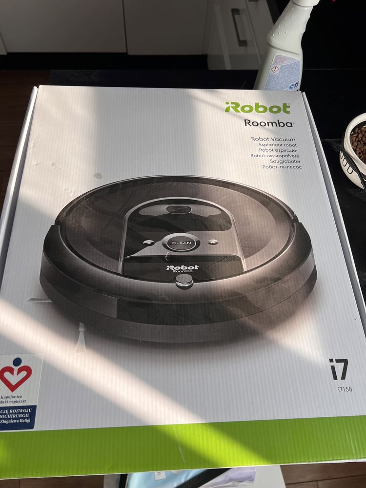 iRobot Roomba i7