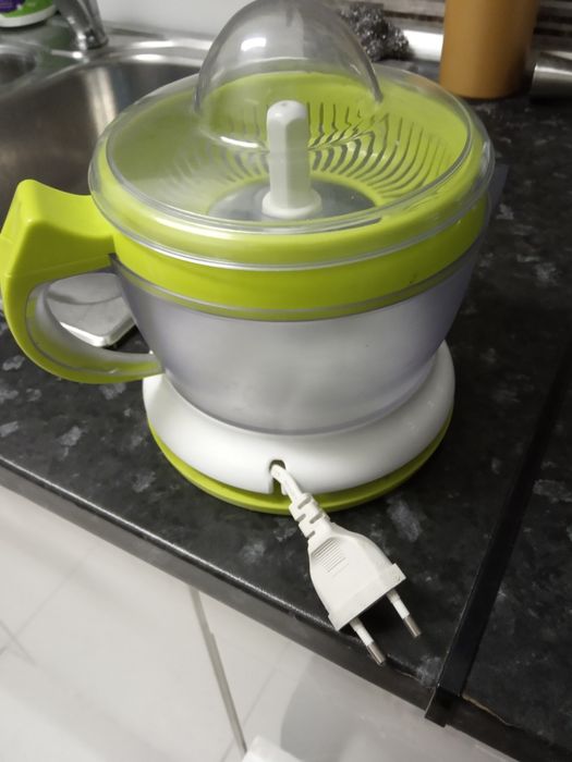 Espremedora de citrinos