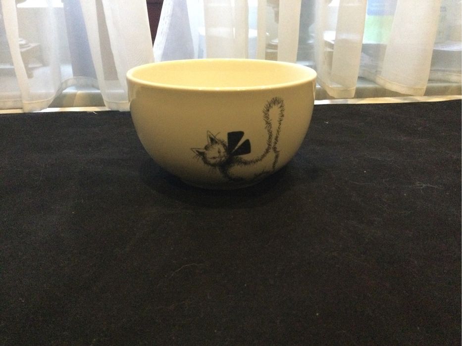 Супница-чашка ( без ручки) с кошечкой