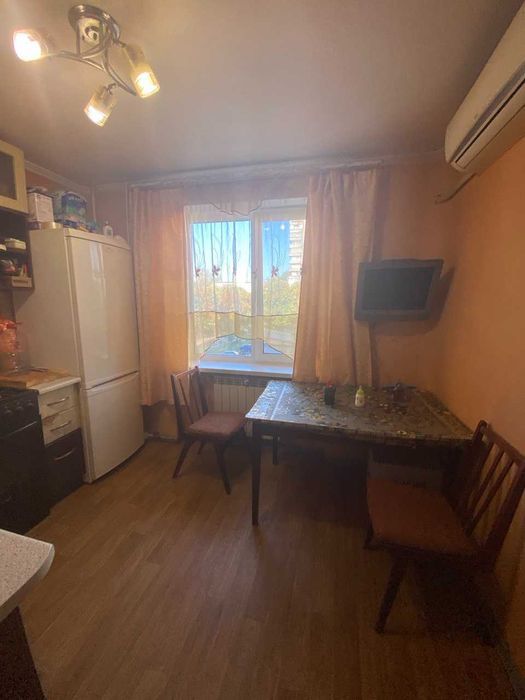 Продаж 1 к. кв. з сучасним ремонтом в районі Одеській