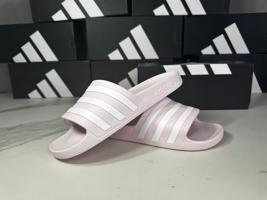 Жіночі шльопки adidas оригінал 38р