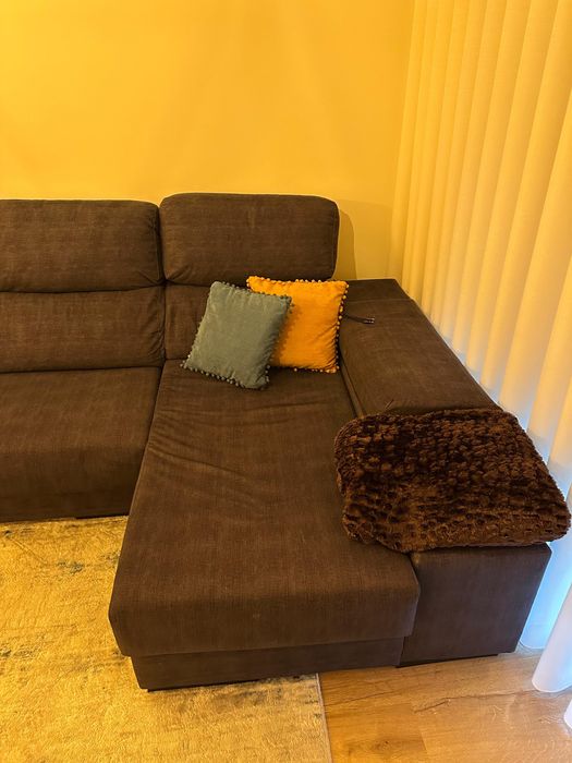 Sofa com chaise longue