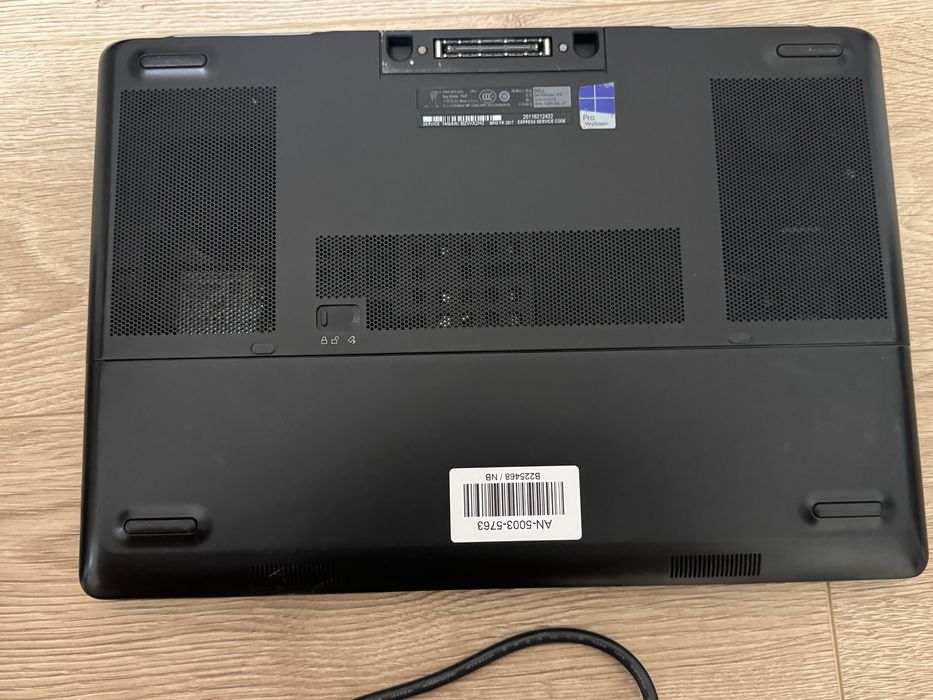 Dell Precision 7520 | Intel i7 | 16ГБ | 4K дисплей | нова батарея