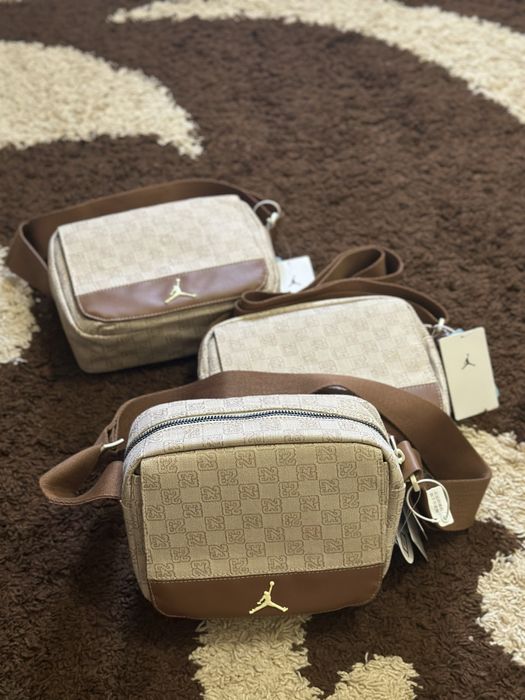 Сумка Air Jordan Monogram Crossbody | Nike, найк, джордан месенджер