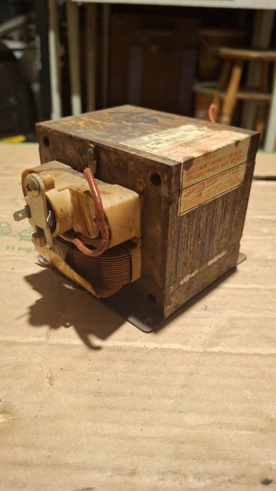 Transformator z mikrofalówki 800w