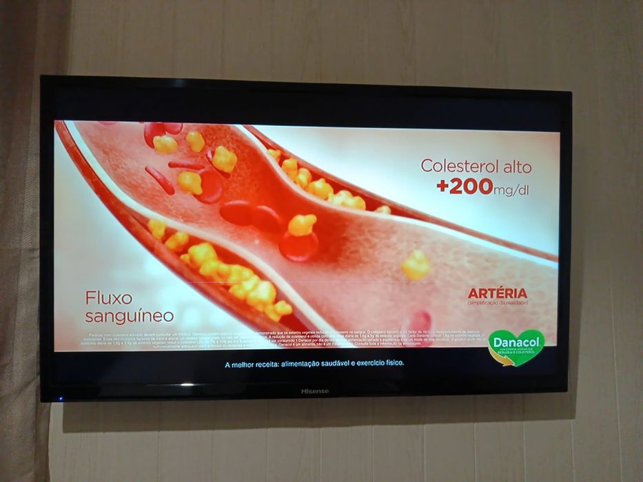 TV led hisense 102cm