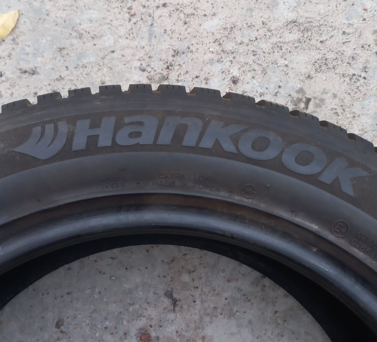 Шини всесезонні m+s R18 Hankook Evo2 235/55/18 вир. Корея 7.5-6.5мм