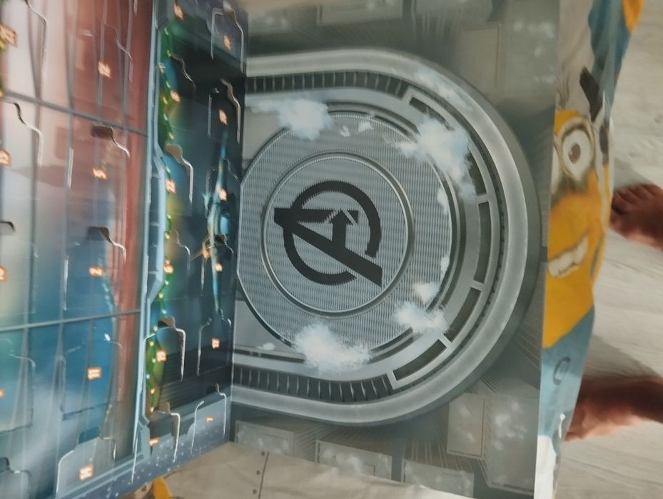 Lego Avengers calendário de natal