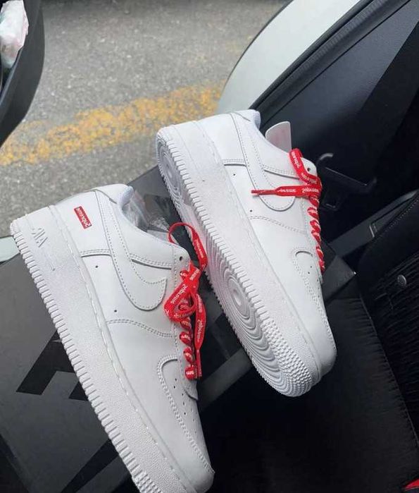 Buty meskie Mokasyny Nike_Air_Force_1_Low_Supreme_Black R.44