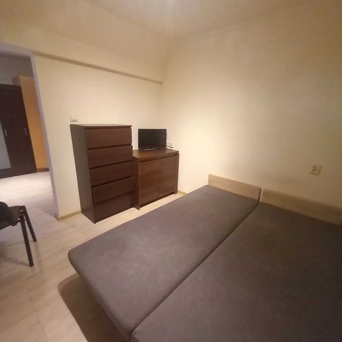 od listopada ekonomiczna kawalerka - centrum Krakowa AGH, ul. Spokojna