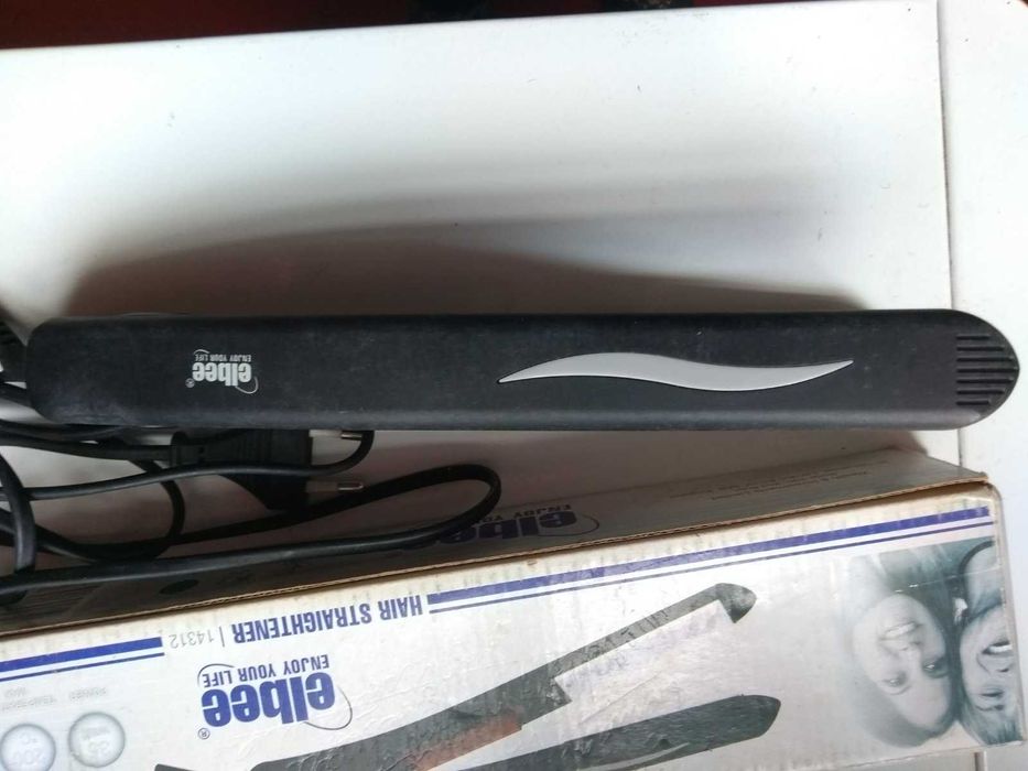 Вирівнювач, плойка для волосся, выпрямитель волос, утюжек.ELBEE.