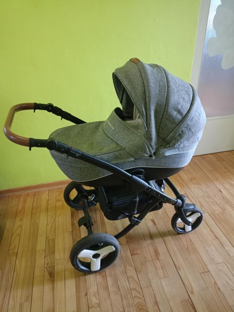 Sprzedam wózek dziecięcy 3 w 1