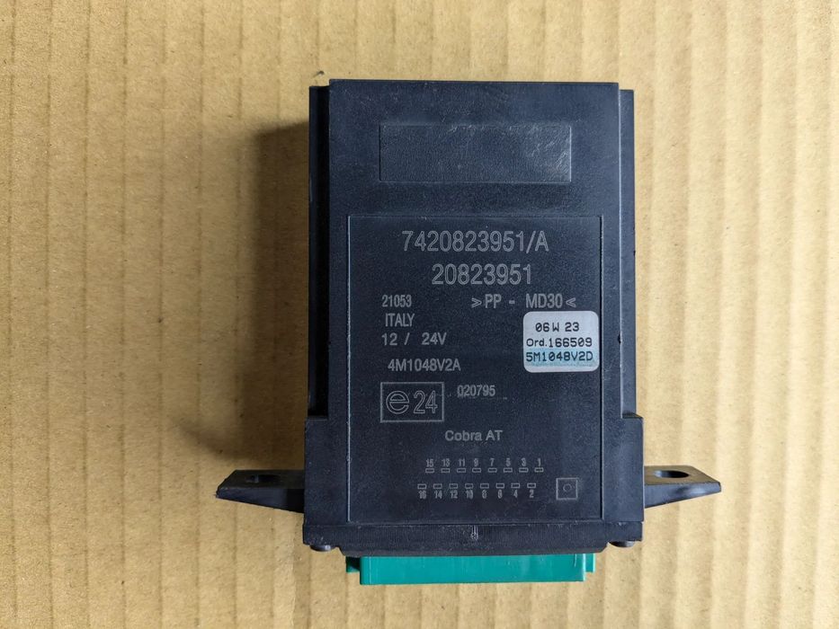 STEROWNIK MODUŁ CENTRALNEGO ZAMKA VOLVO FH FM 20823951