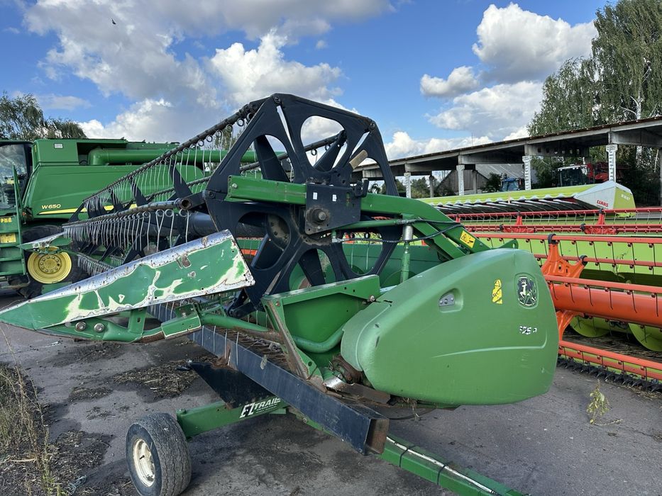 Комбайн John Deere W650