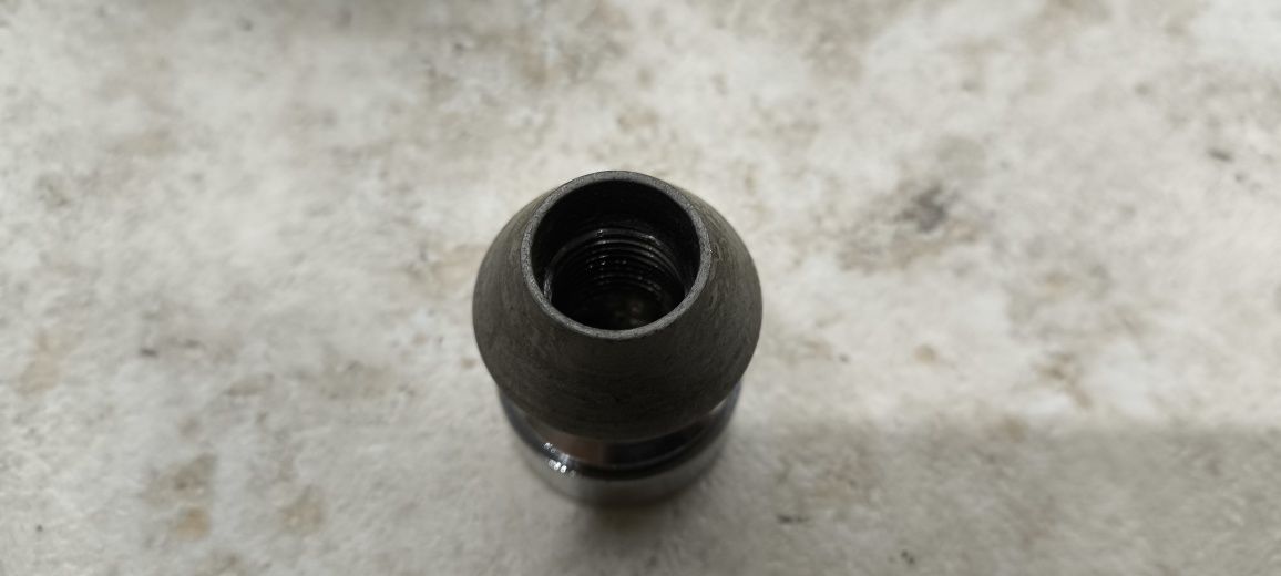 Nakrętki M14 zabezpieczające do alufelg S-max Galaxy komplet FORD