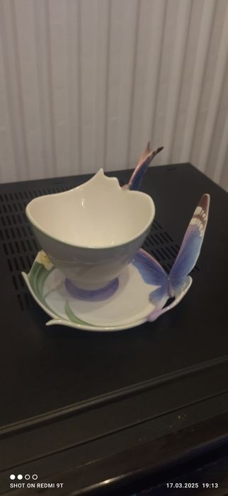 Porcelanowe filiżanki firmy Franz