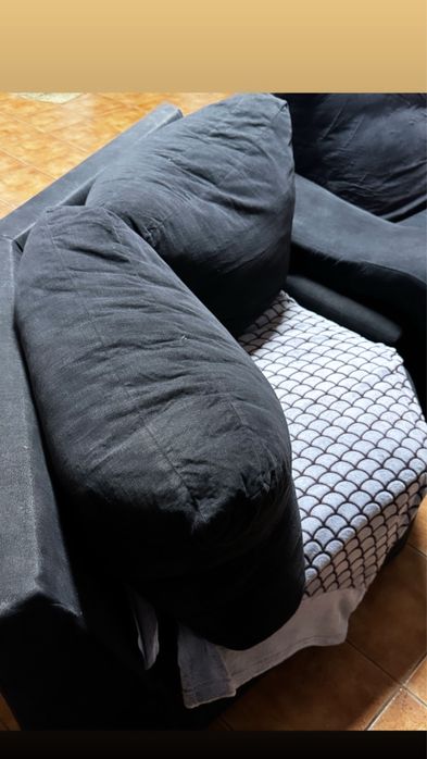 Sofá grande que podem colocar de varias maneiras