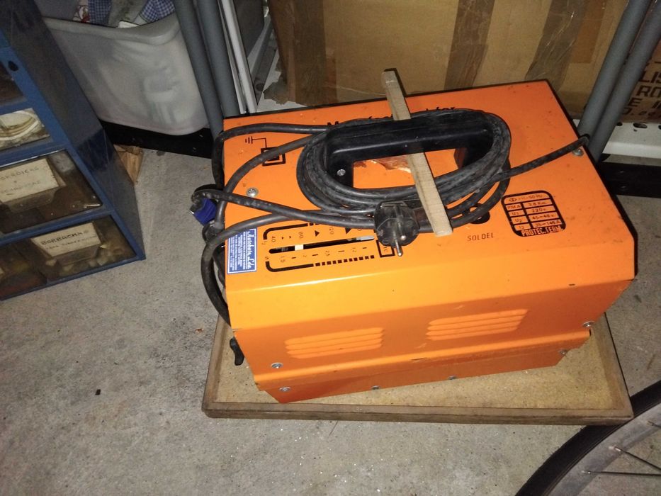 máquina de soldar bosch em ótimo estado