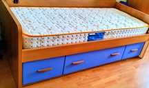 Cama de solteiro com gavetões