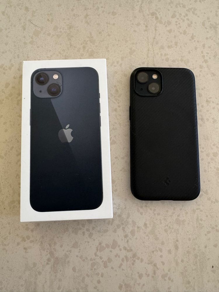 iPhone 13 256GB ,etui spigen
