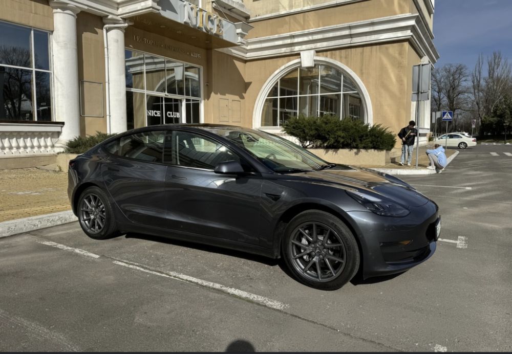 Сдам в аренду Tesla Model 3 long range