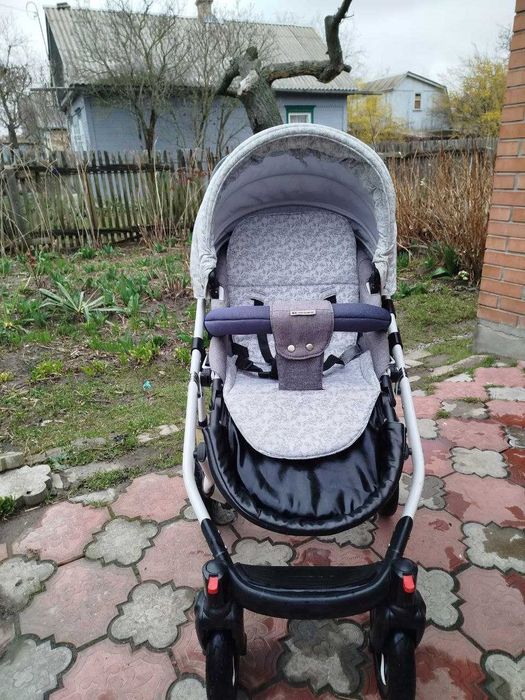 Дитяча коляска Galactic 2в1 Дитяча коляска в хорошому стані