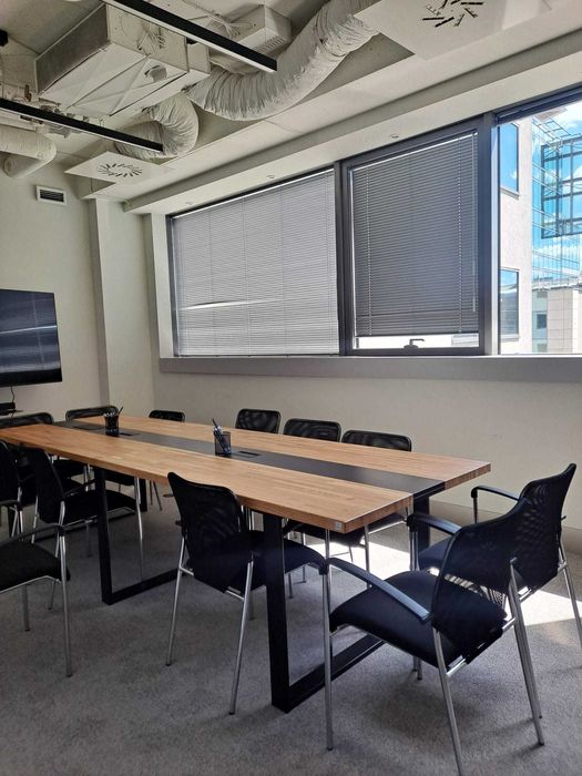 Bezpośrednio lokal 800 m2 w centrum Warszawy eff. rent: 14,49 EUR m2