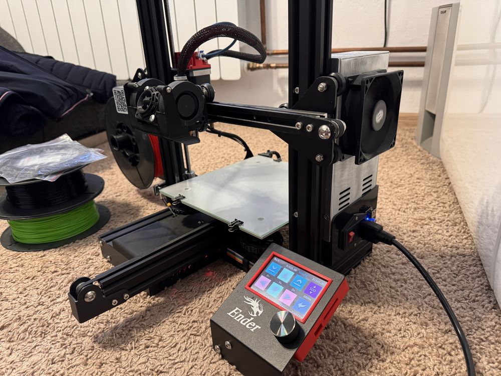 Drukarka 3D Ender 3 zmodyfikowana plus filament